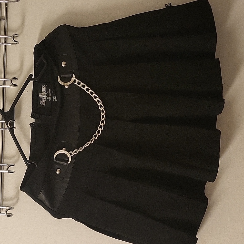 Royal Bones By tripp chain Pleated Skirt size S.
